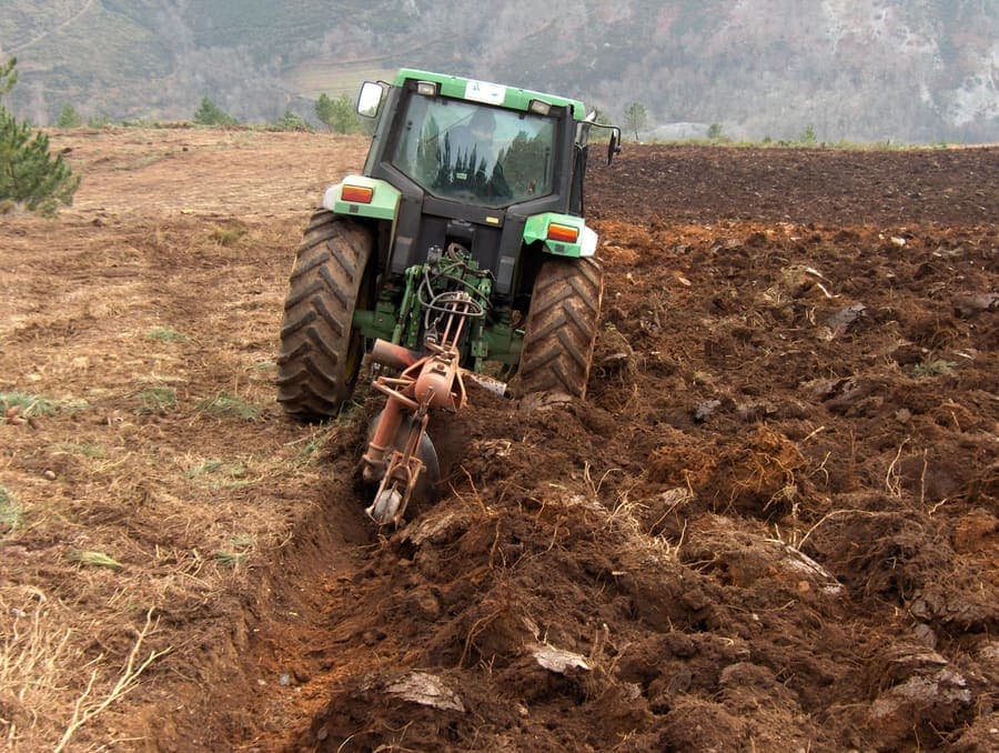 Tractor John Deere 6600