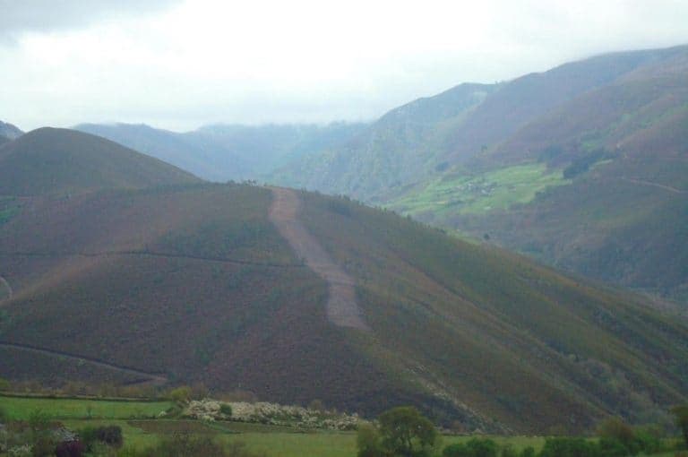 Trabajo de ejecución de obras de Asturias Forestal